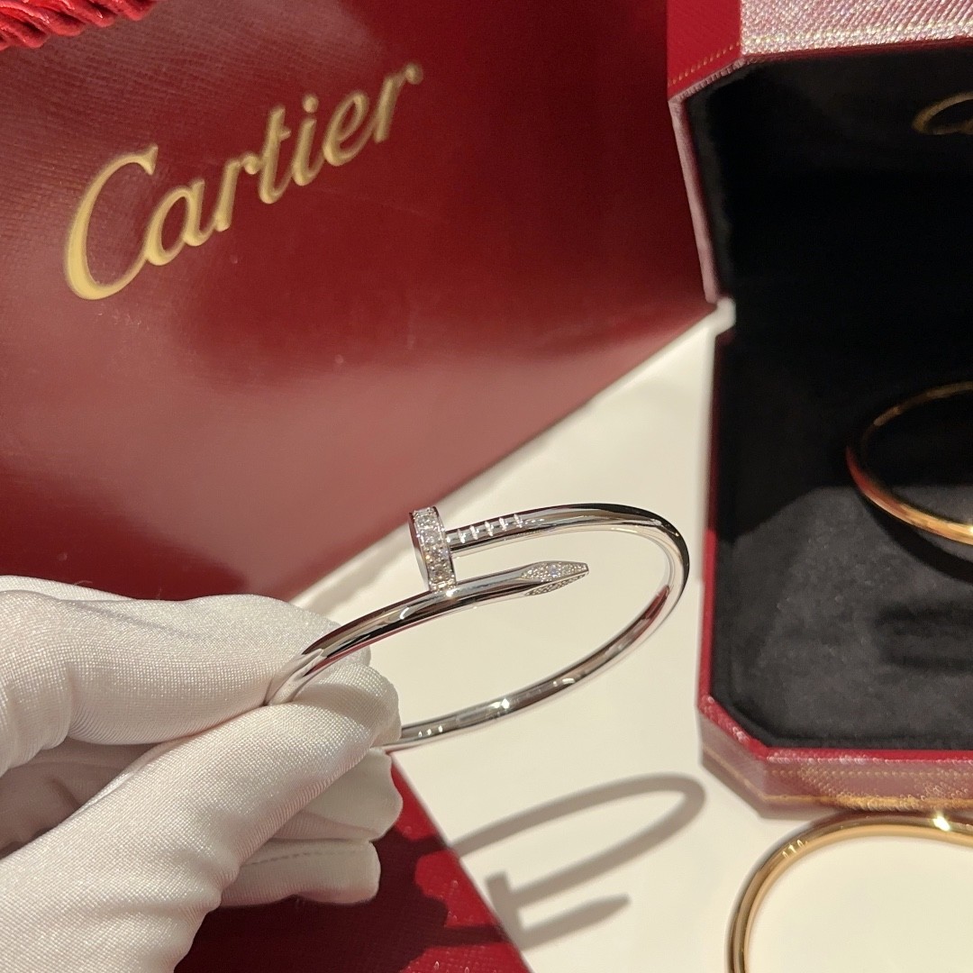 Cartier Diamond Juste un clou Bracelet