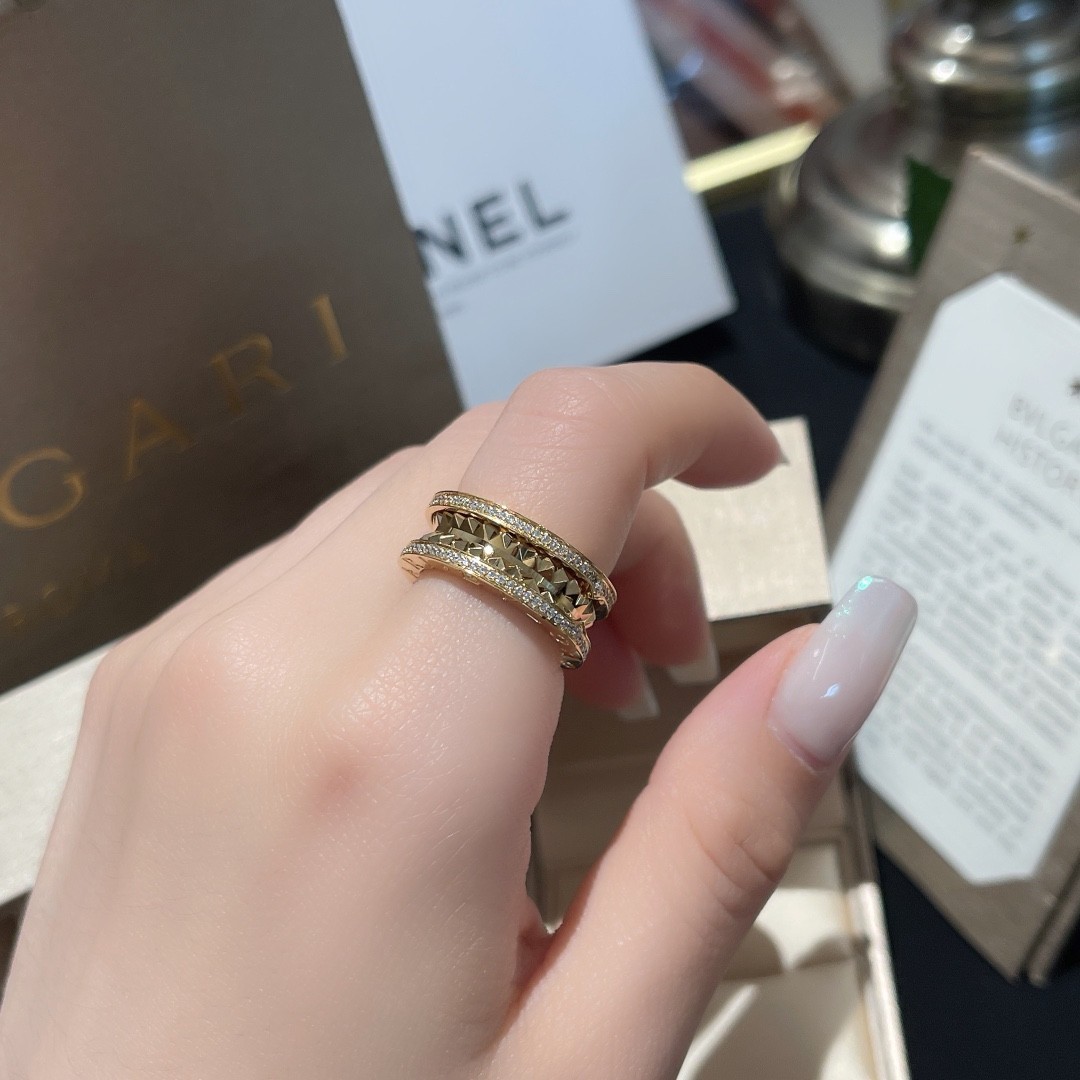 Bvlgari B.zero1 Ring 18k Gold with Diamond