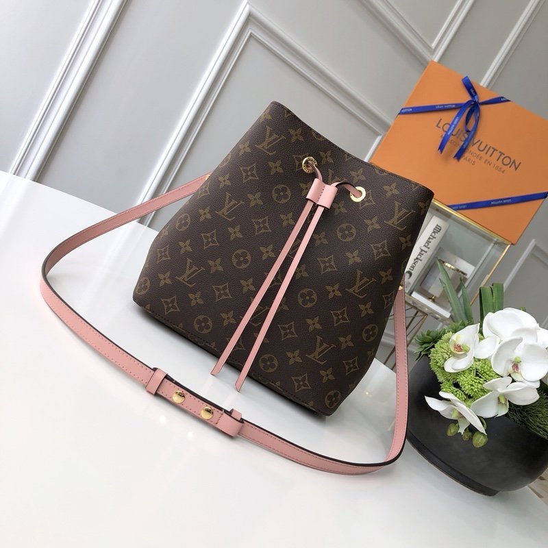 Louis Vuitton Neonoe M44022