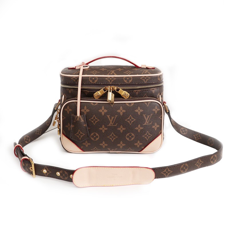 Louis Vuitton M44937 New Camera Bag